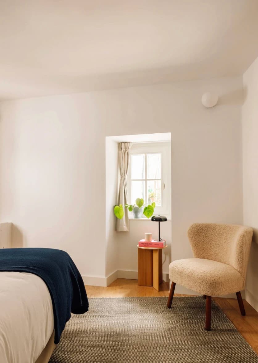 Interior de um apartamento gerido pela Meet Your Host
